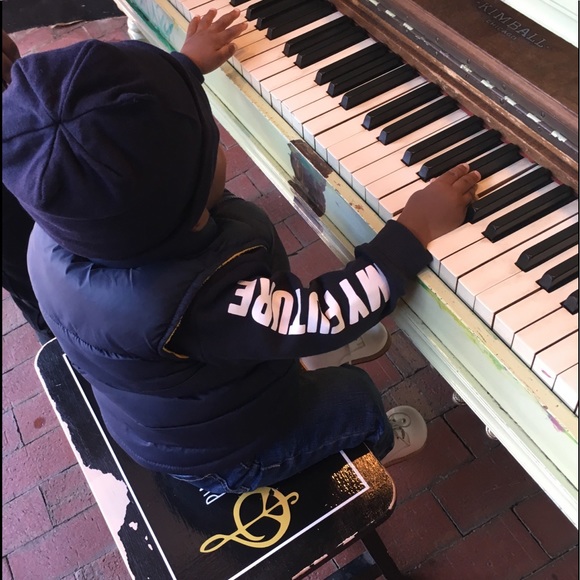 Hi! I'm VAL - Picture 6 of 7